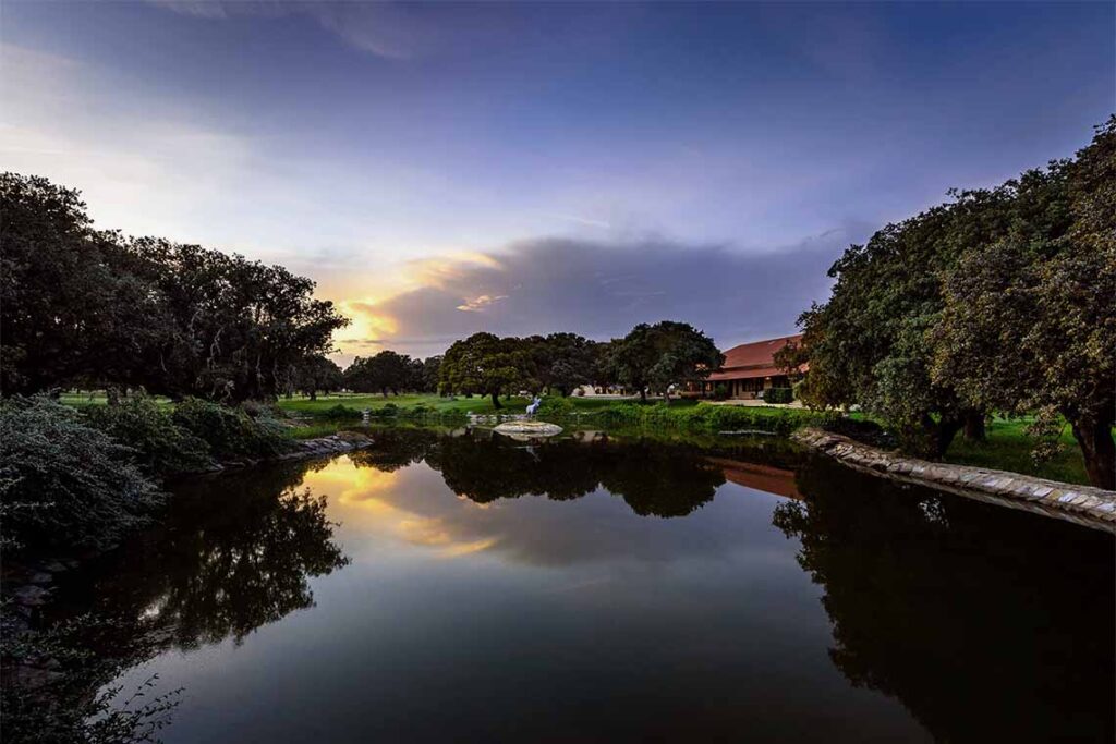 Lago de la finca de las Ahijaderas